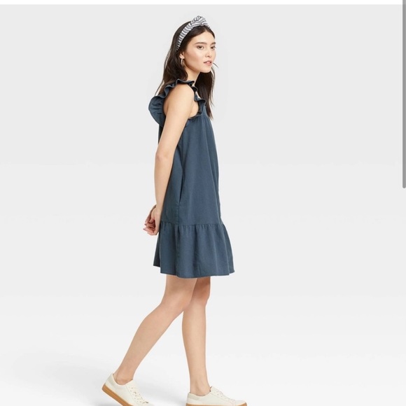 Universal Threads Ruffle Summer Dress - Picture 2 of 8